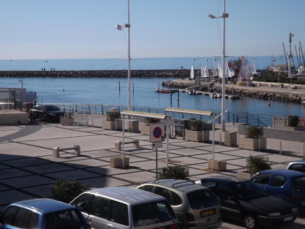 Le 2* Carnon-Plage